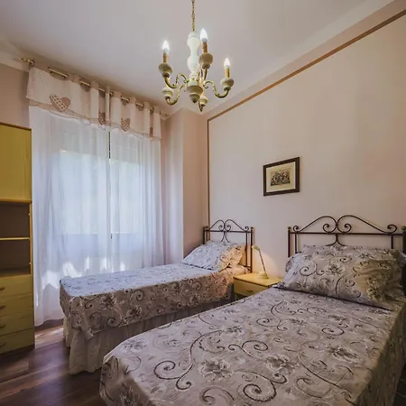 Gerry House By Interhome Camaiore