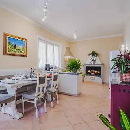 Gerry House By Interhome Σπίτι διακοπών Camaiore