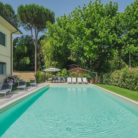 Gerry House By Interhome Camaiore